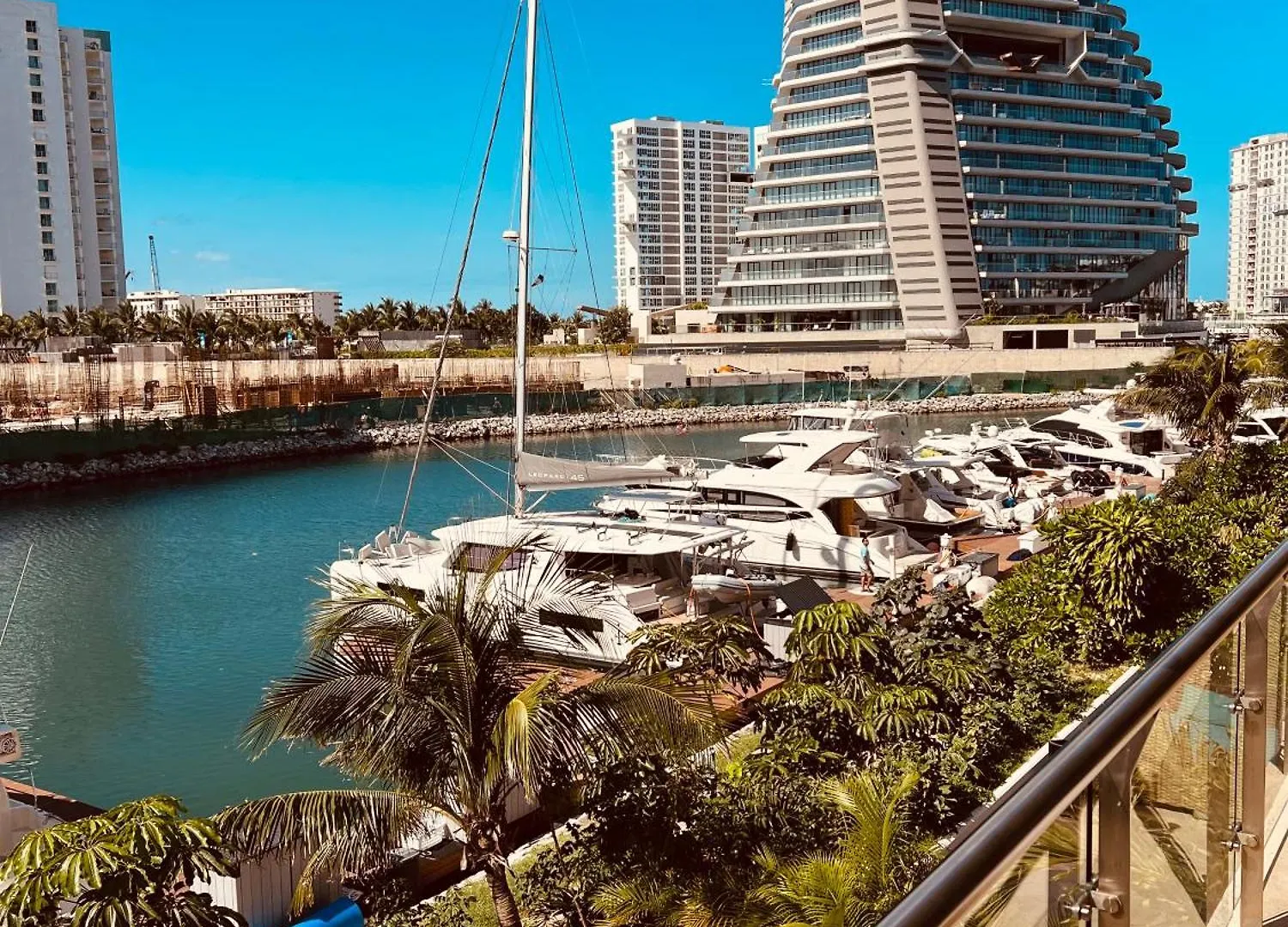 Marina Condos Corazon 201 Cancun