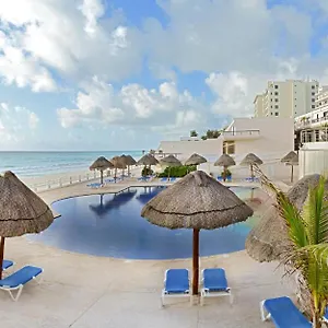 Cozy Ocean Front Penthouse At Marlin Beach Cancún